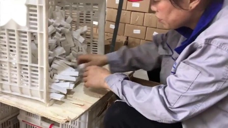 Industrial Ceramic Wear Solutions Alumina Oxide Blocks Cube for Vulcanized